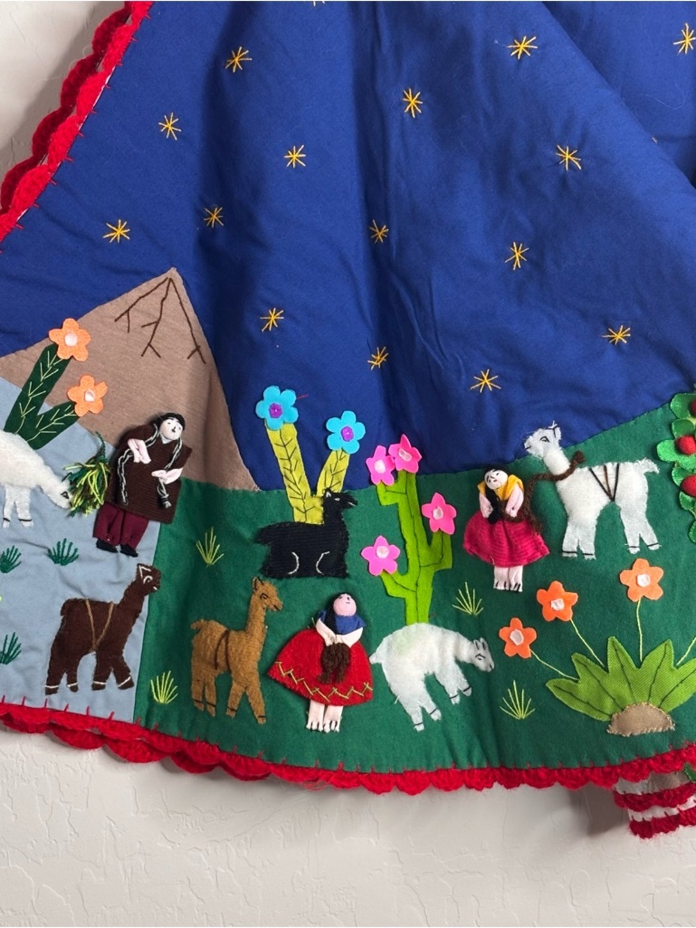 Novica Peru Arpillera 3D Christmas Nativity Tree Skirt Peruvian Nativity 43” - Picture 3 of 13